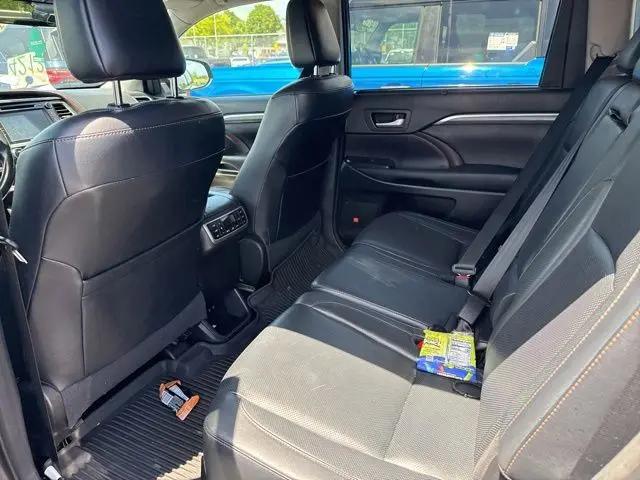 2017 Toyota Highlander Limited
