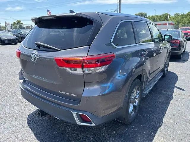 2017 Toyota Highlander Limited