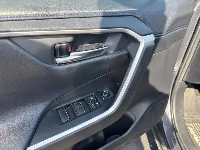 2020 Toyota RAV4 Hybrid XSE