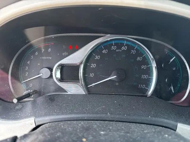 2013 Toyota Sienna XLE V6 8 Passenger