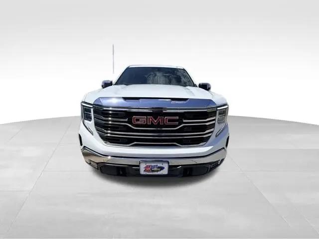 2023 GMC Sierra 1500 4WD Crew Cab Short Box SLT
