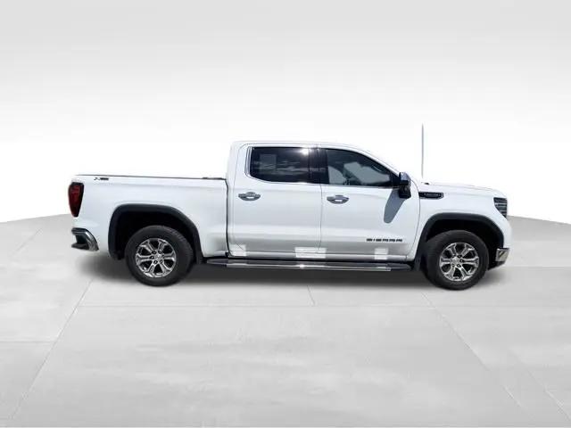 2023 GMC Sierra 1500 4WD Crew Cab Short Box SLT