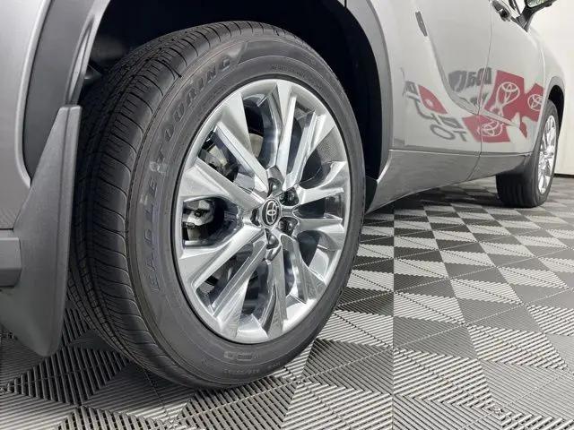 2026 Toyota Highlander Limited