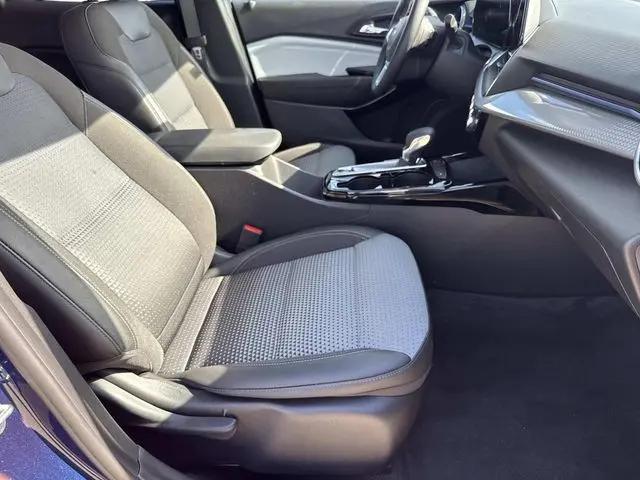 2024 Chevrolet Trax FWD LT