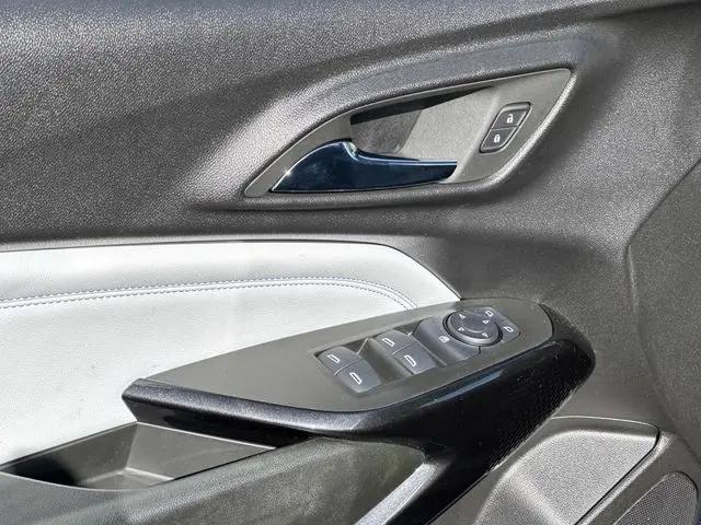 2024 Chevrolet Trax FWD LT