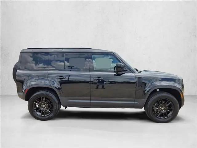 2025 Land Rover Defender 110 P300