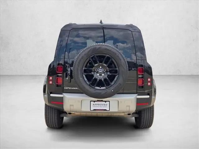2025 Land Rover Defender 110 P300
