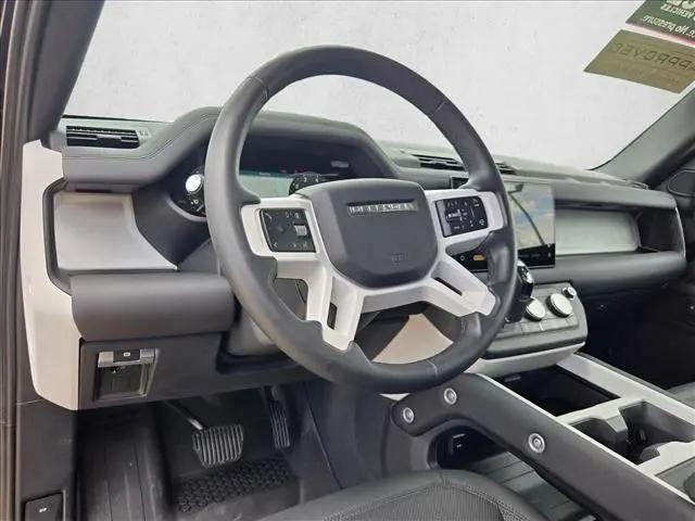 2025 Land Rover Defender 110 P300