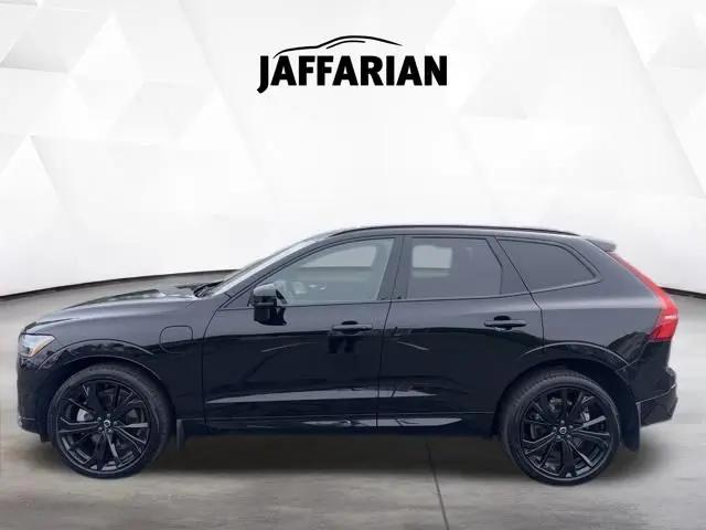 2024 Volvo XC60 Recharge T8 Ultimate Black Edition
