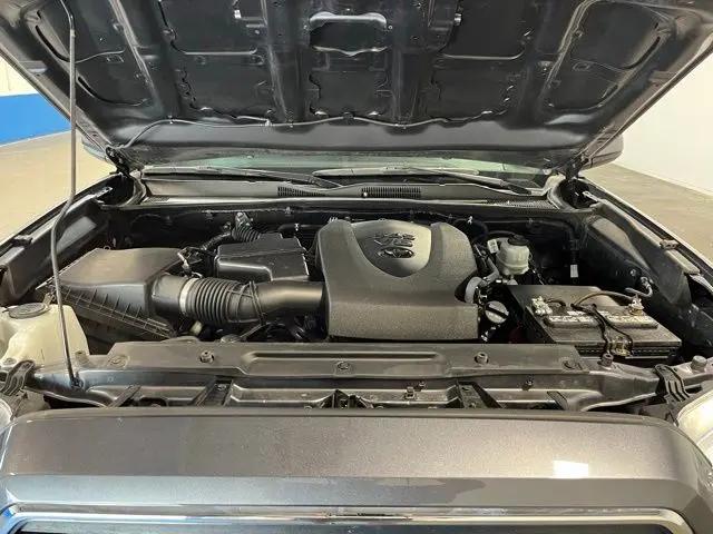 2022 Toyota Tacoma SR5 V6