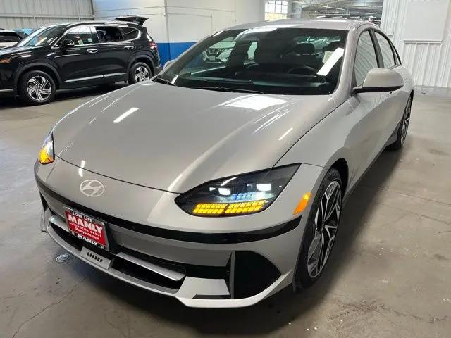 2024 Hyundai IONIQ 6 SEL