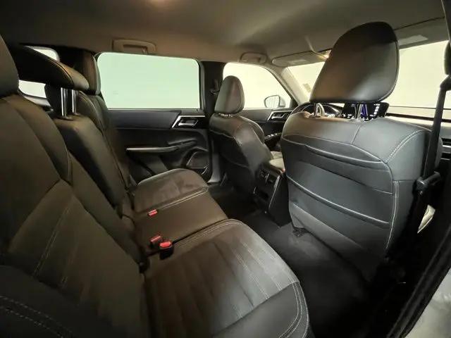 2023 Mitsubishi Outlander PHEV SE S-AWC