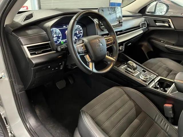 2023 Mitsubishi Outlander PHEV SE S-AWC