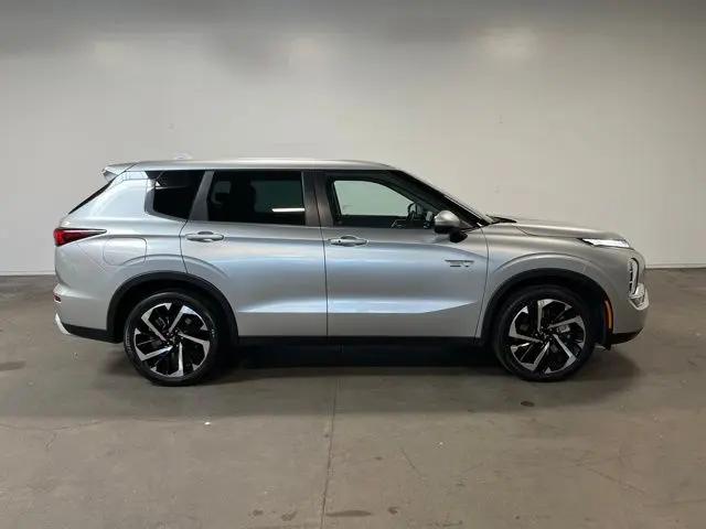 2023 Mitsubishi Outlander PHEV SE S-AWC
