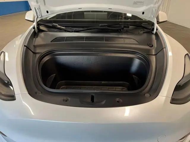 2024 Tesla Model Y Long Range Dual Motor All-Wheel Drive