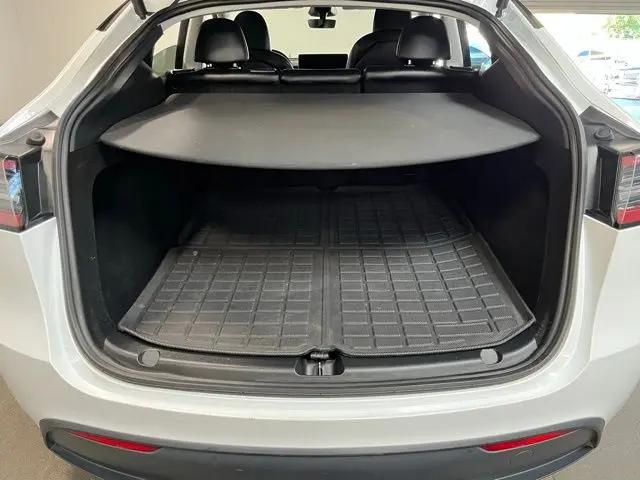 2024 Tesla Model Y Long Range Dual Motor All-Wheel Drive