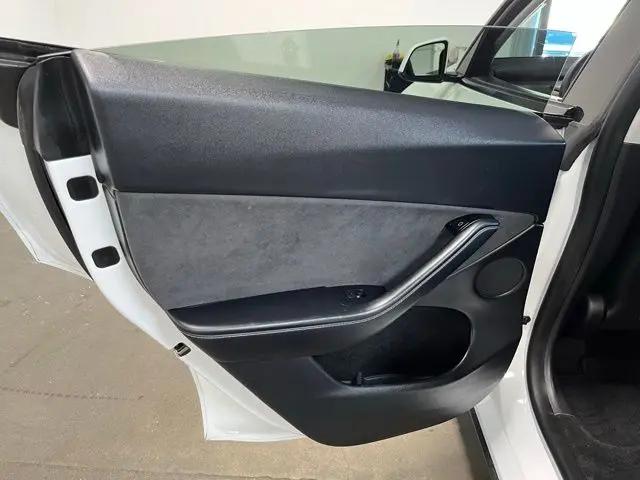 2024 Tesla Model Y Long Range Dual Motor All-Wheel Drive