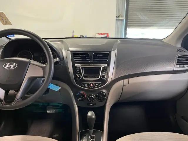 2016 Hyundai Accent SE