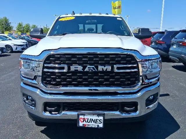 2022 Ram 2500 Tradesman Crew Cab 4x4 6'4" Box