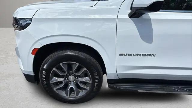 2021 Chevrolet Suburban 4WD LT