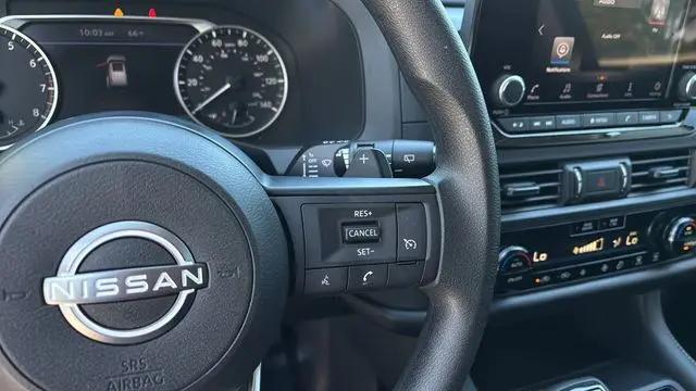 2025 Nissan Pathfinder S FWD