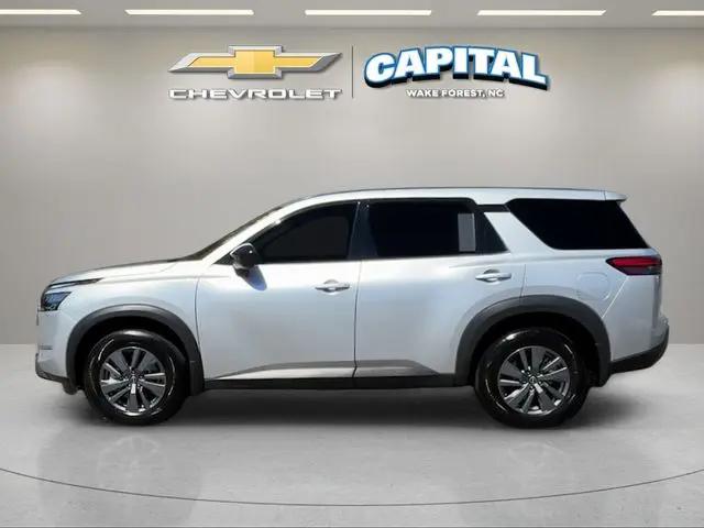 2025 Nissan Pathfinder S FWD