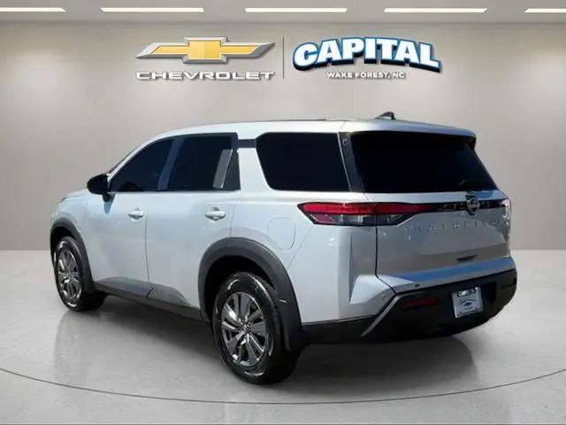 2025 Nissan Pathfinder S FWD