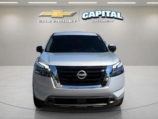2025 Nissan Pathfinder S FWD