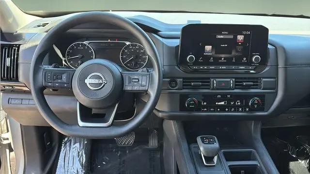 2025 Nissan Pathfinder S FWD
