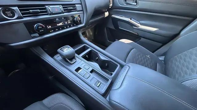 2025 Nissan Pathfinder S FWD