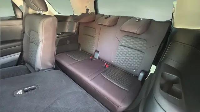 2025 Nissan Pathfinder S FWD