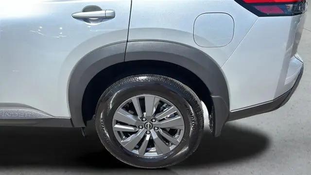2025 Nissan Pathfinder S FWD