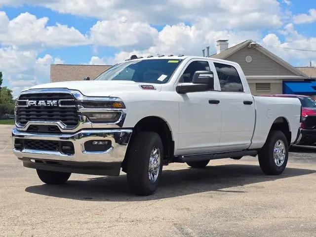 2026 Ram 3500 Tradesman Crew Cab 4x4 64 Box
