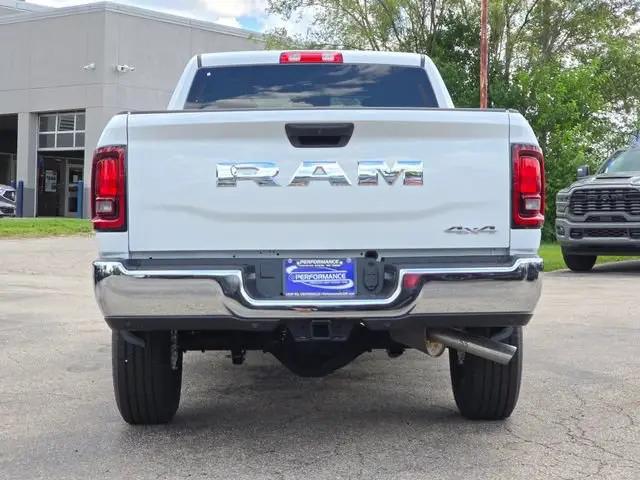 2026 Ram 3500 Tradesman Crew Cab 4x4 64 Box