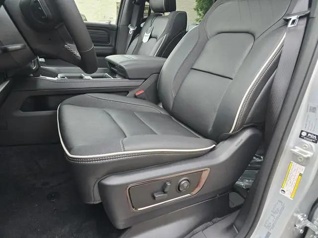 2026 Ram 1500 Limited Crew Cab 4x4 57 Box