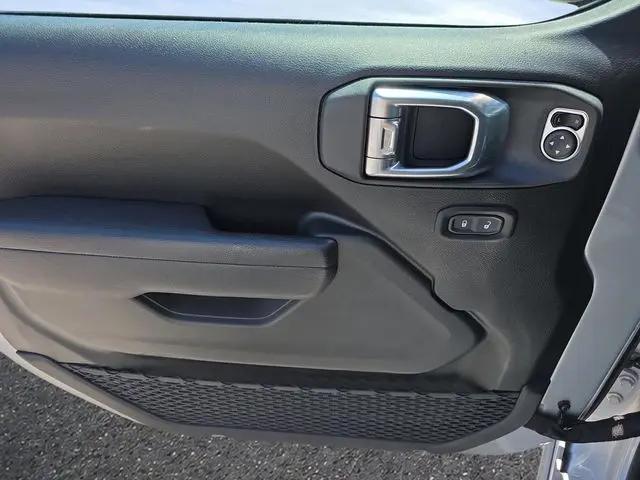 2024 Jeep Wrangler 4-Door Rubicon 4x4
