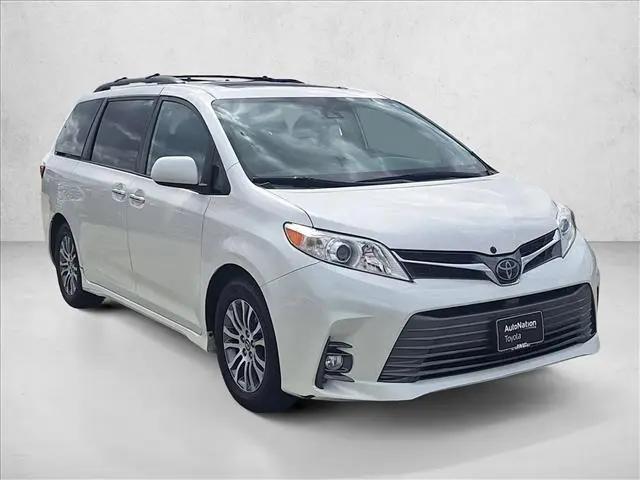 2019 Toyota Sienna XLE Premium 8 Passenger
