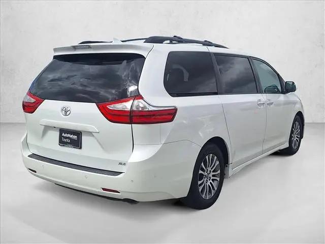2019 Toyota Sienna XLE Premium 8 Passenger