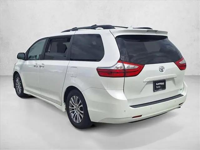 2019 Toyota Sienna XLE Premium 8 Passenger
