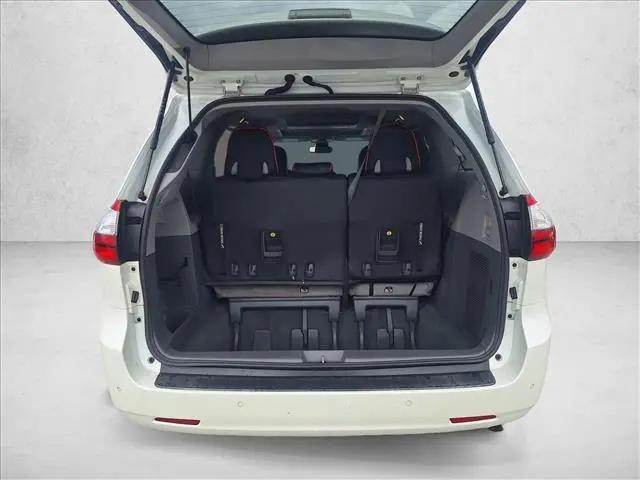 2019 Toyota Sienna XLE Premium 8 Passenger