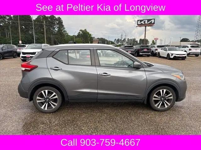 2020 Nissan Kicks SV Xtronic CVT