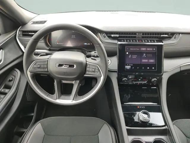 2025 Jeep Grand Cherokee L Altitude X 4x4