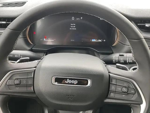 2025 Jeep Grand Cherokee L Altitude X 4x4