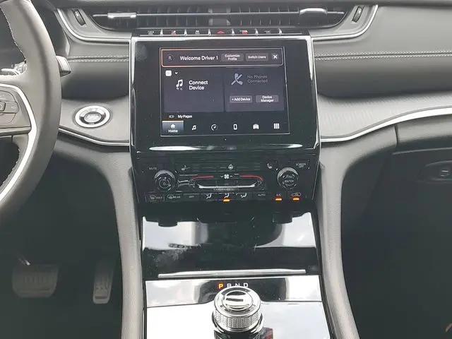 2025 Jeep Grand Cherokee L Altitude X 4x4
