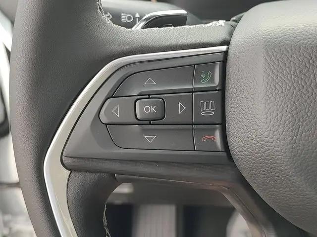 2025 Jeep Grand Cherokee L Altitude X 4x4