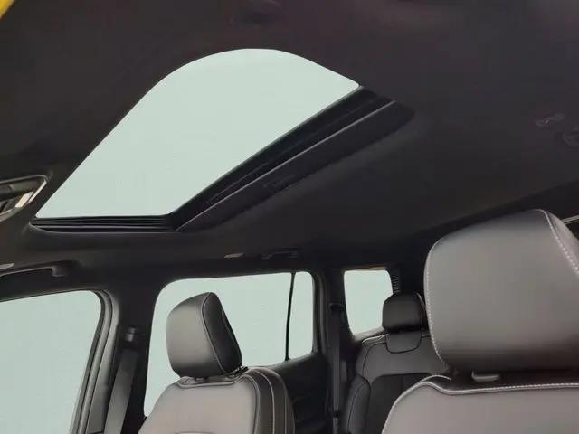 2025 Jeep Grand Cherokee L Altitude X 4x4