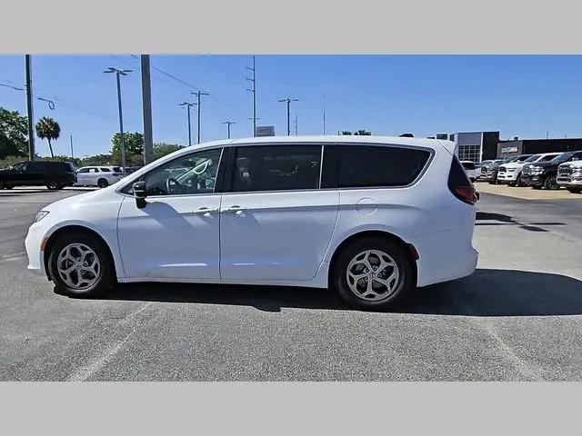 2024 Chrysler Pacifica Limited