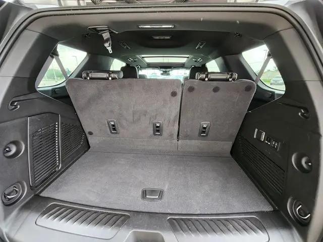 2023 GMC Yukon 4WD SLT