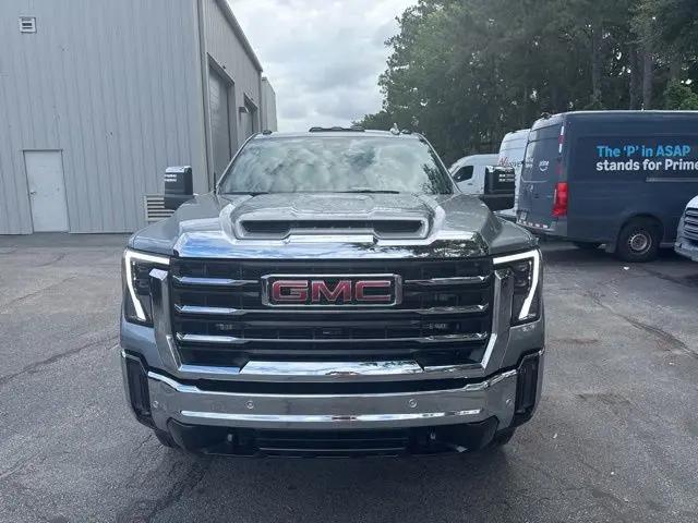 2026 GMC Sierra 2500HD Crew Cab, Standard Bed, SLT, 4WD