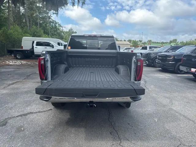 2026 GMC Sierra 2500HD Crew Cab, Standard Bed, SLT, 4WD